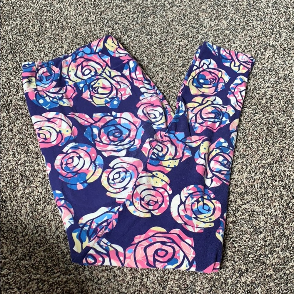 Lularoe size TC Disney rose leggings